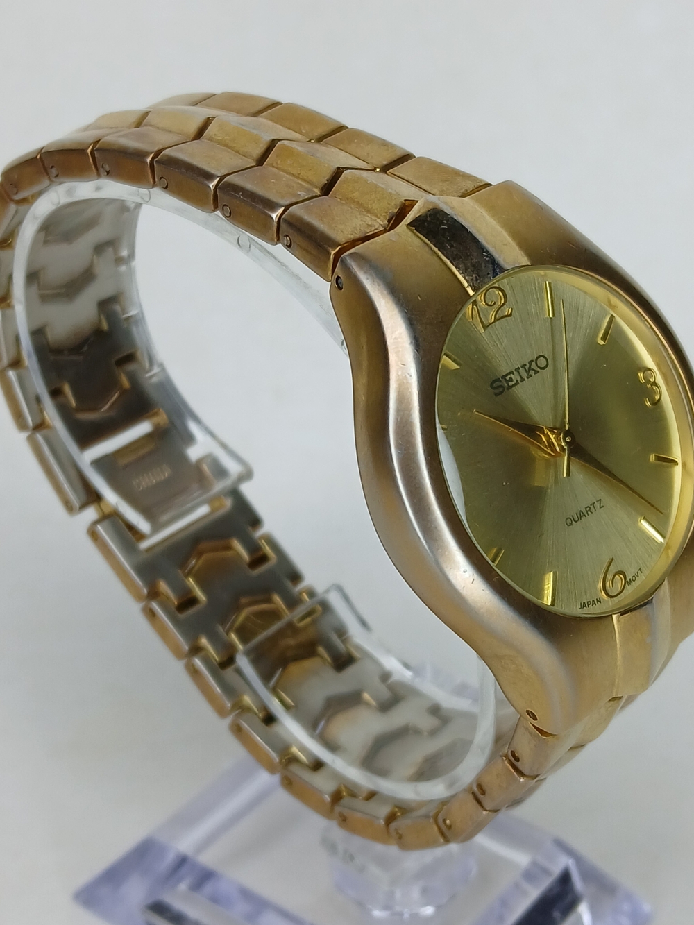 Seiko SE-560H Vintage Gold Tone Quartz Watch 200m Water Resistant Bracelet